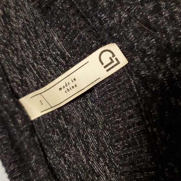 Cropped black sweater - Picture 2 of 6